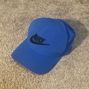 Nike classic99 M/L hat royal blue